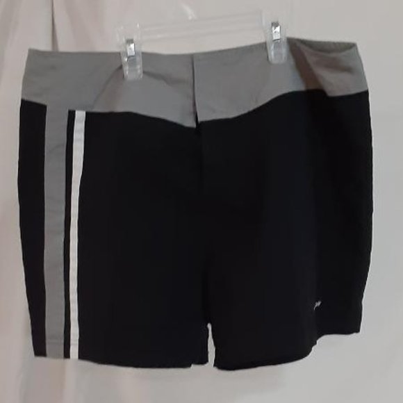 Reebox Sport Training Athletic Shorts Size XL Velcro Closure Ultra Light Weight - Picture 1 of 5